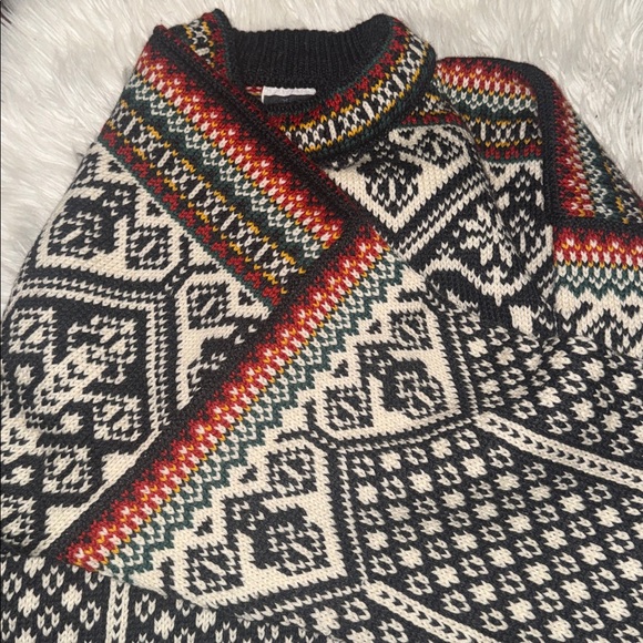 Dale of Norway 1994 Sweater (Men's) - Picture 9 of 11